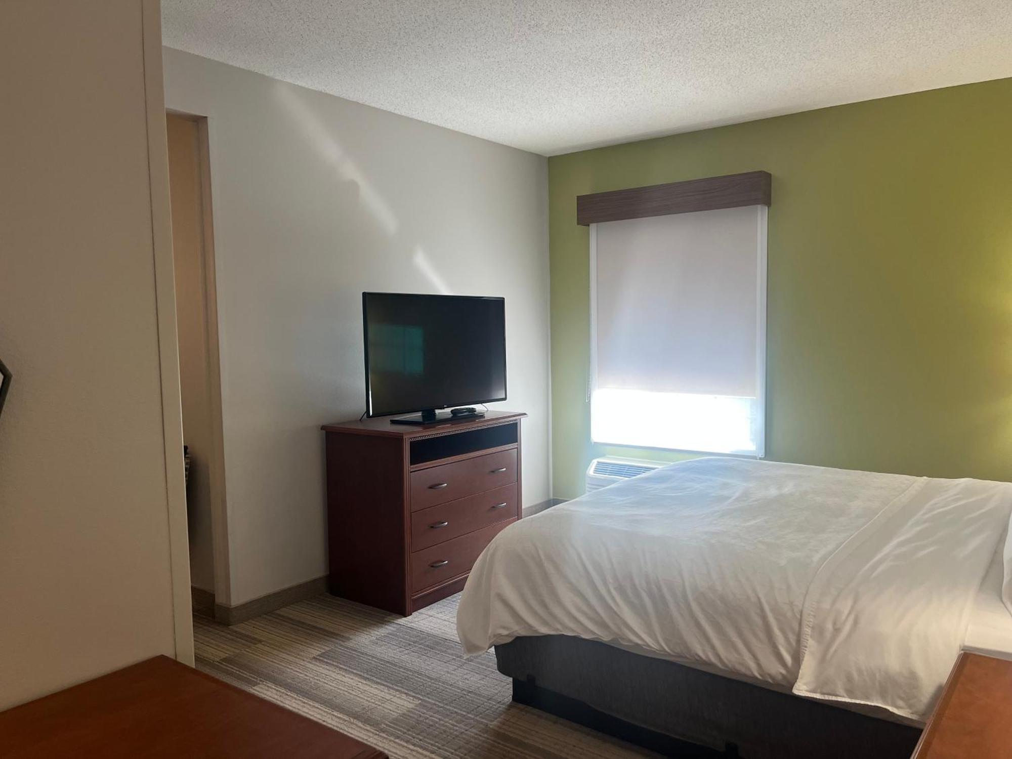 Holiday Inn Express Hotel & Suites Sioux Falls At Empire Mall By Ihg Exterior foto